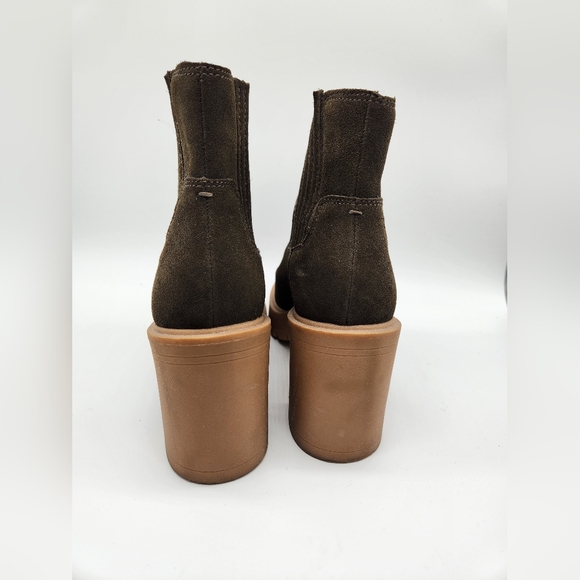 Dolce Vita Waterproof Suede Olive Green Chunky Boots Size 8.5 - Picture 4 of 8